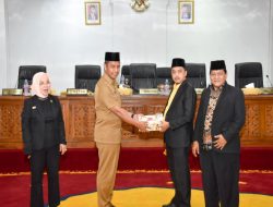 Serahkan KUA PPAS APBD P 2024 ke DPRD Kampar