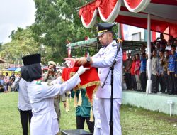 Hadinur, S.STP Menjadi Irup Pada HUT Kemerdekaan RI ke-79 di Pemerintah Kecamatan Kuok