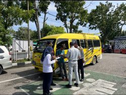 Bersama Tim Gabungan, Dishub Kampar  Razia Sejumlah Kendaraan di Bangkinang