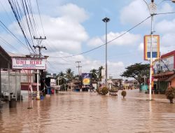 PLN Siagakan Petugas Amankan Pasokan Listrik saat Cuaca Ekstrem di Rokan Hulu Riau