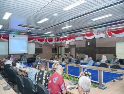 Bupati Kampar Pimpin Rapat Pembahasan Lanjutan Penyesuaian Pendapatan dan Efisiensi Belanja Daerah  APBD T/A  2025