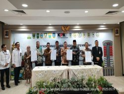 Bupati Kampar Hadiri Rapat Koordinasi Penguatan Sinergi Kolaborasi Antara KPK Dan Pemerintah Dalam Rangka Pemberantasan Korupsi