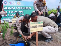 Polres Kampar Rayakan May Day dengan Syukuran dan Penanaman Pohon,  Tekankan Sinergi dan Restorative Justice