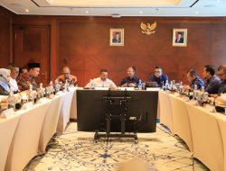 Kunjungan Gubernur Riau bersama Para Bupati dan Walikota se-Provinsi Riau di PLN Pusat, GM PLN UID RKR Paparkan Peran PLN Dalam Rangka Peningkatan Perekonomian Riau