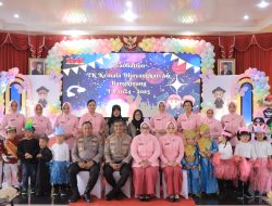 Polres Kampar Rayakan Wisuda TK Kemala Bhayangkari 06: 35 Ananda Siap Menggapai Cita-Cita
