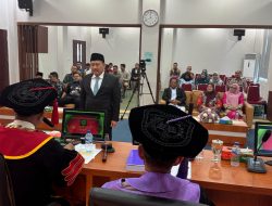 Mantan Bupati Kampar Catur Sugeng Susanto Raih Gelar Doktor dengan Pujian