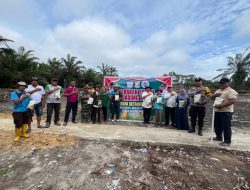Polsek Tapung Hilir Dampingi Penanaman Jagung Pipil di Desa Kota Bangun, Dukung Ketahanan Pangan Melalui Dana Desa
