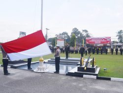 Polres Kampar Gelar Upacara Pengibaran Bendera Merah Putih Penuh Khidmat di HUT RI ke-80