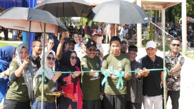 Bupati dan Wabup Kampar Buka Festival Pacu Sampan Kepala Naga di Desa Teratak Buluh, Dorong Potensi Wisata Lokal