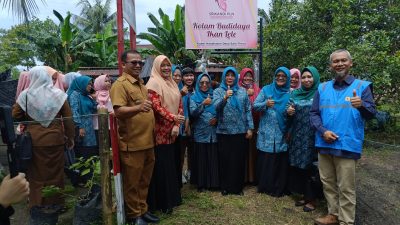 Wujudkan Perempuan Berdaya, Srikandi PLN Bangun Kemandirian Desa Salo Timur Melalui Pemberdayaan Kelompok Batik, Maggot & Lele