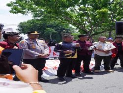 Bupati Temui langsung Aksi Damai di Kampar