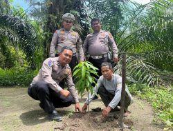 Inovatif! Satlantas Polres Kampar Padukan Jumat Berkah dan Green Policing, Masyarakat Terharu, Lingkungan Terjaga!