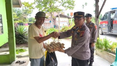 Kasat Binmas Polres Kampar: ‘Polri Hadir untuk Masyarakat!’ Jumat Berkah Bagi Kebahagiaan di Perumahan Ataya II