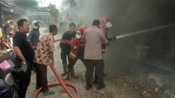15 Unit Ruko Permanen di Pasar Kuok Hangus Terbakar, Polsek Bangkinang Barat Pasang Policeline