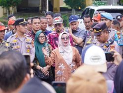 Wabup Kampar Hadir di Tengah Demo Masyarakat Kampar Kiri