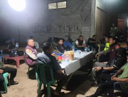 Polisi Hadir di Setiap Sudut Desa, Tim Raga Polsek Tapung Patroli Dialogis, Sapa Warga, Ingatkan Bahaya Geng Motor, Jamin Keamanan Masyarakat!