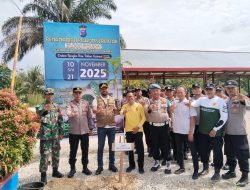 Polsek Kampar Kiri Hilir ‘Hijaukan’ Mako di Hari Pohon Nasional, Kapolres: ‘Polri Peduli Lingkungan, Dukung Penghijauan