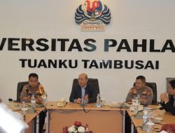 Kampus Universitas Pahlawan ‘Hijau’ dengan Green Policing, Polres Kampar ‘Kucurkan’ Bibit Pohon