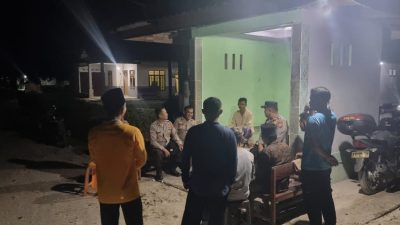 Sat Binmas Polres Kampar Sambangi Pos Satkamling Laboy Jaya