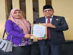 Sempena Hari Kesehatan Nasional ke 61, XIII Koto Kampar Terima Dua Penghargaan