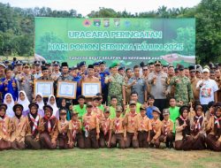 Bupati dan Kapolres Kampar Beri Penghargaan kepada Tokoh Pelestarian Alam dan Satwa Liar