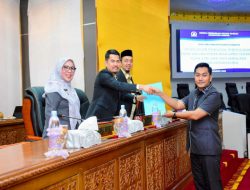 Wabup Misharti Hadiri Paripurna DPRD Kampar Terkait Kode Etik dan Tata Beracara Badan Kehormatan