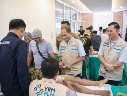 WUJUDKAN GENERASI SEHAT, YBM PLN UID RKR KHITAN 105 ANAK YATIM DAN DHUAFA DI KAMPAR