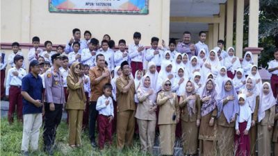 Wabup Kampar Tinjau SD Rusak dan Terkendala Listrik di Kampung Baru