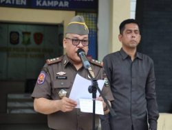 Plt Kasatpol PP Kampar Lakukan Patroli Imbau Warga Dirikan Shalat Jumat