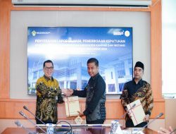 Bupati Serahkan Laporan Hasil Kepatuhan Atas Belanja Pemkab. Kampar Tahun 2025 Kepada BPK-Perwakilan Riau