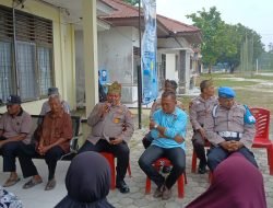 Jumat Berkah, Polsek Kampar Berbagi Rizki Kepada Warga Yang Kurang Mampu