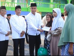 Bersama Ketua DPRD, Bupati Kampar Pimpin Safari Ramadhan Perdana di Tapung Hilir