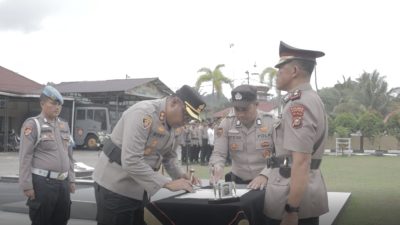 Kapolres Pimpin Sertijab Kasat Reskrim dan Tiga Kapolsek Jajaran Polres Kampar
