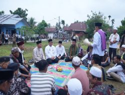 Bupati Kampar Dampingi Sekda Riau Ziarah Kubur  Aghi Ghayo Onam