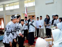 PGRI Kabupaten Kampar Lepas 48 Anggota Tunaikan Ibadah Haji 1447 H