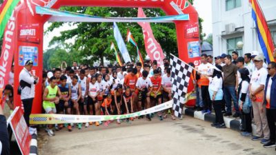 Bupati Ahmad Yuzar Lepas Peserta Polkam Run 5K 2026