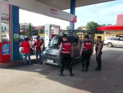 SAT SAMAPTA POLRES KAMPAR LAKSANAKAN PATROLI HUMANIS DI SPBU, ANTISIPASI KRISIS BBM DAN JAGA KAMTIBMAS