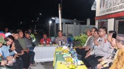 Kapolres Kampar Datangi Warga, Bersilaturrahmi Di Pos Satkamling