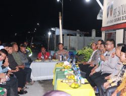 Kapolres Kampar Datangi Warga, Bersilaturrahmi Di Pos Satkamling