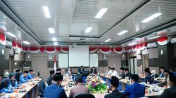 Pimpin Rapat Staf, Bupati Kampar Tekankan Disiplin Dan Percepatan Realisasi Program Pembangunan