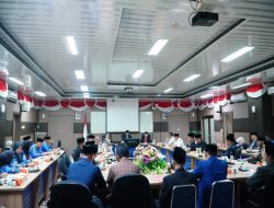 Pimpin Rapat Staf, Bupati Kampar Tekankan Disiplin Dan Percepatan Realisasi Program Pembangunan
