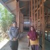 Bhabinkamtibmas Polsek Tambang Sambang dan Pengecekan Peternakan Kambing