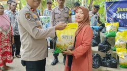 Polsek Siak Hulu, Berbagi Sembako dan Serap Aspirasi Melalui Jumat Curhat