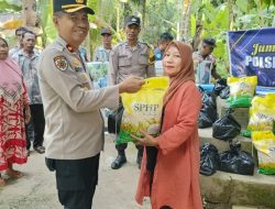 Polsek Siak Hulu, Berbagi Sembako dan Serap Aspirasi Melalui Jumat Curhat