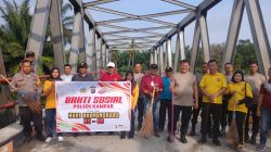 HUT BHAYANGKARA KE-80 MERIAHKAN – LINTAS SEKTOR GELAR GOTONG ROYONG DI JEMBATAN LIMA’U MANIS, HUBUNGKAN KECAMATAN KAMPAR DAN KAMPAR UTARA