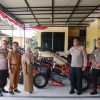 DINAS PERTANIAN KAMPAR SERAHKAN 5 UNIT TRAKTOR KE POLRES KAMPAR – DUKUNG PROGRAM KETAHTANAN PANGAN DAN SINERGITAS ANTAR INSTANSI