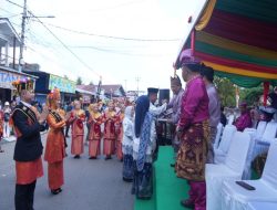Bupati dan Wabup Kampar Ikuti Pawai Ta’aruf MTQ ke-44  Riau di Kuansing