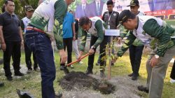 Sinergi Pemkab dan Kemenag Kampar, Tanam Bibit Durian Gerakan Penghijauan Ekoteologi