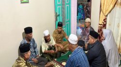 Bupati Kampar Melayat ke Rumah Duka Tokoh Perempuan Desa Petapahan Kampung