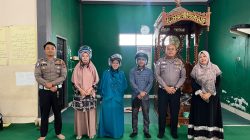 Satlantas Polres Kampar Sosialisasi Lalu Lintas Ke Sekolah – Serahkan 3 buah Helm